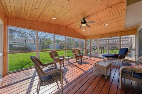 8922 Quinwood Lane N Maple Grove MN 55369