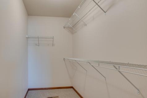 6193 56th Avenue S Fargo ND 58104