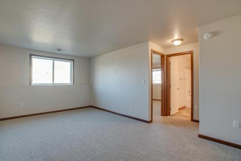 6193 56th Avenue S Fargo ND 58104