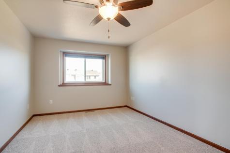 6193 56th Avenue S Fargo ND 58104