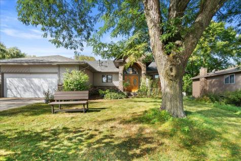 479 Mary Street S Maplewood MN 55119