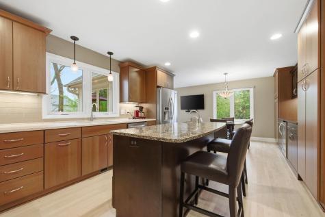 13220 38th Avenue N Plymouth MN 55441