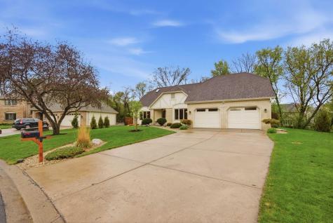 13220 38th Avenue N Plymouth MN 55441