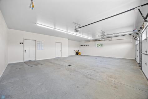 300 Pine Drive Hankinson ND 58041