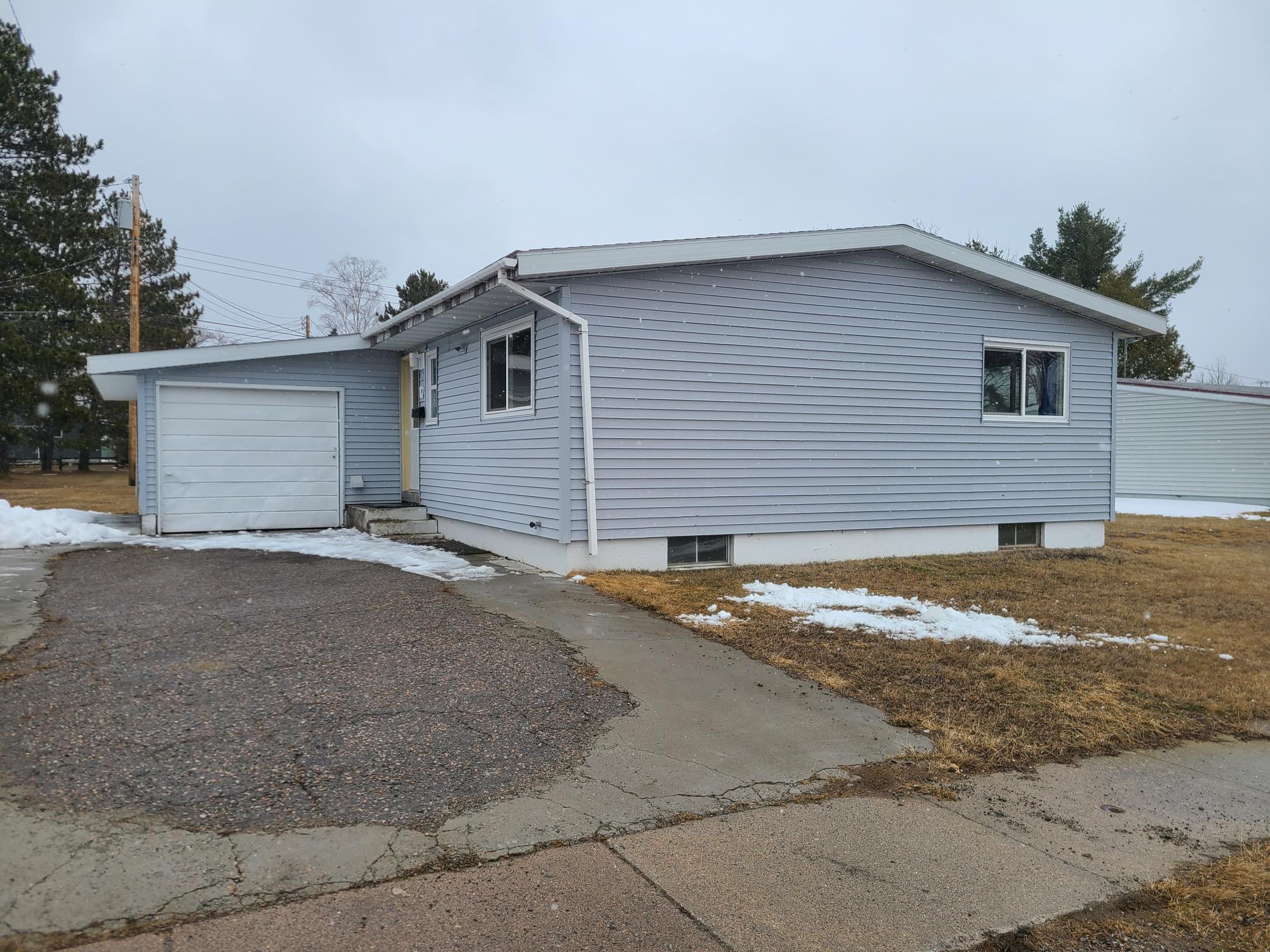 17 Hemlock Circle Babbitt MN 55706