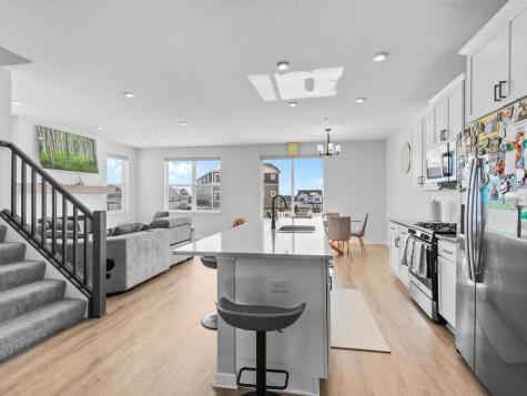 6662 Wildflower Way Minnetrista MN 55331