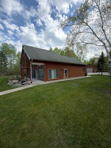 1377 Riverside Drive NW Baudette MN 56623