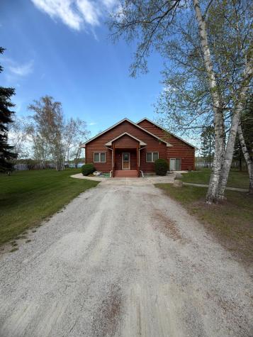 1377 Riverside Drive NW Baudette MN 56623