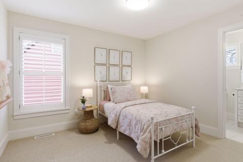 1774 Girard Avenue S Minneapolis MN 55403