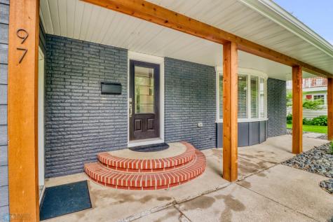 97 19 Avenue N Fargo ND 58102