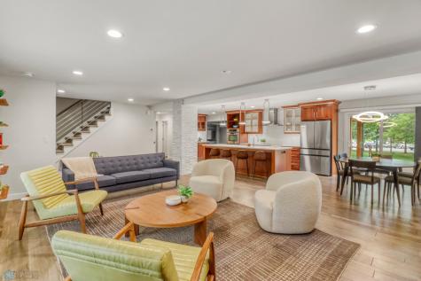 97 19 Avenue N Fargo ND 58102