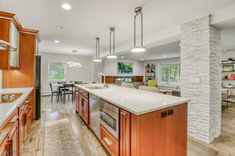 97 19 Avenue N Fargo ND 58102