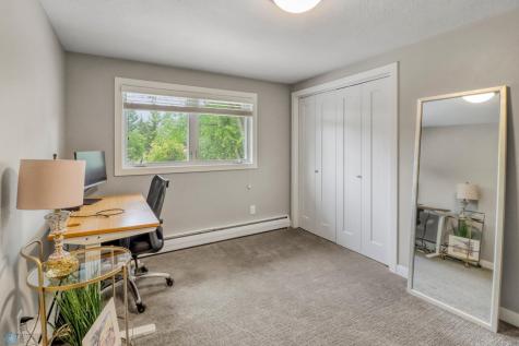 97 19 Avenue N Fargo ND 58102