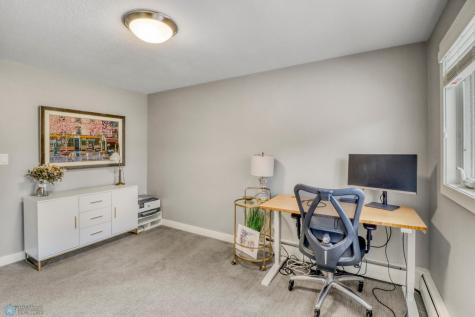 97 19 Avenue N Fargo ND 58102