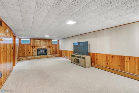 97 19 Avenue N Fargo ND 58102