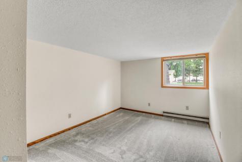 97 19 Avenue N Fargo ND 58102