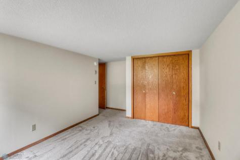 97 19 Avenue N Fargo ND 58102