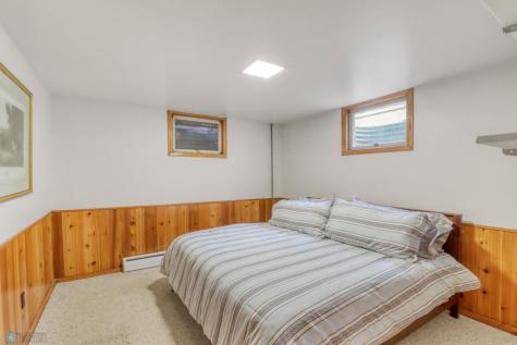 97 19 Avenue N Fargo ND 58102