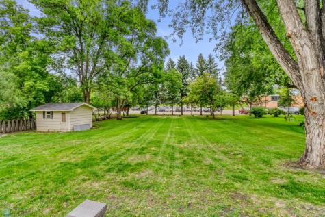 97 19 Avenue N Fargo ND 58102