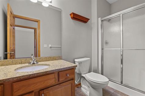 551 Holly Lane N Oakdale MN 55128