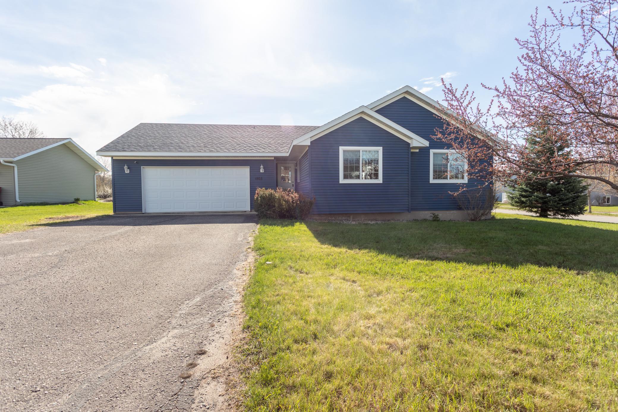 1803 Jasmine Drive Alexandria MN 56308