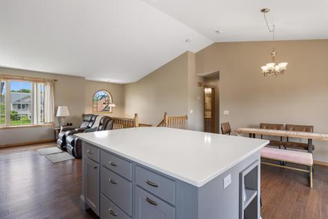 831 Beech Lane S Annandale MN 55302