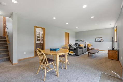 831 Beech Lane S Annandale MN 55302