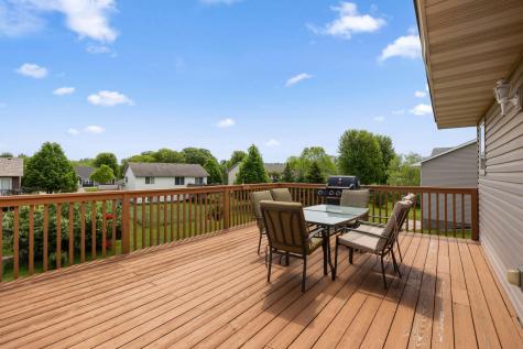 831 Beech Lane S Annandale MN 55302
