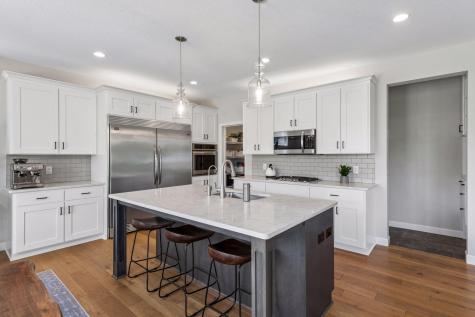19702 Henning Avenue Lakeville MN 55044