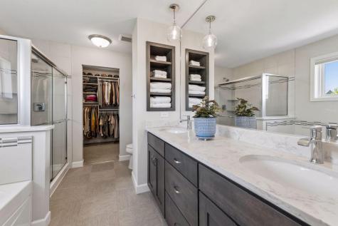 19702 Henning Avenue Lakeville MN 55044