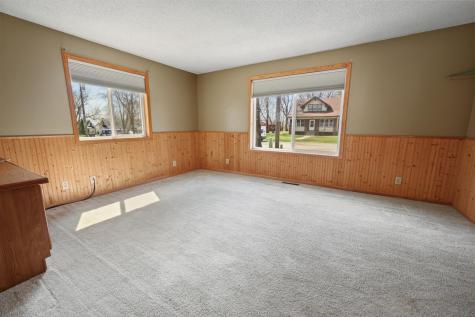 216 N Casey Street Darwin MN 55324