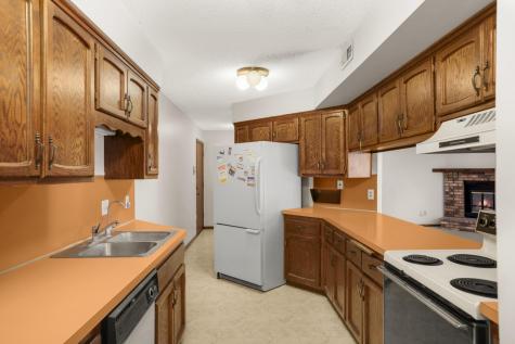 4185 Hilltop Point Eagan MN 55123