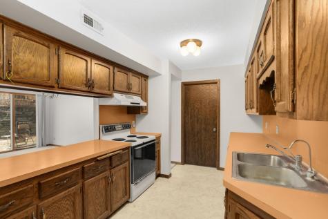 4185 Hilltop Point Eagan MN 55123