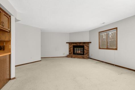4185 Hilltop Point Eagan MN 55123
