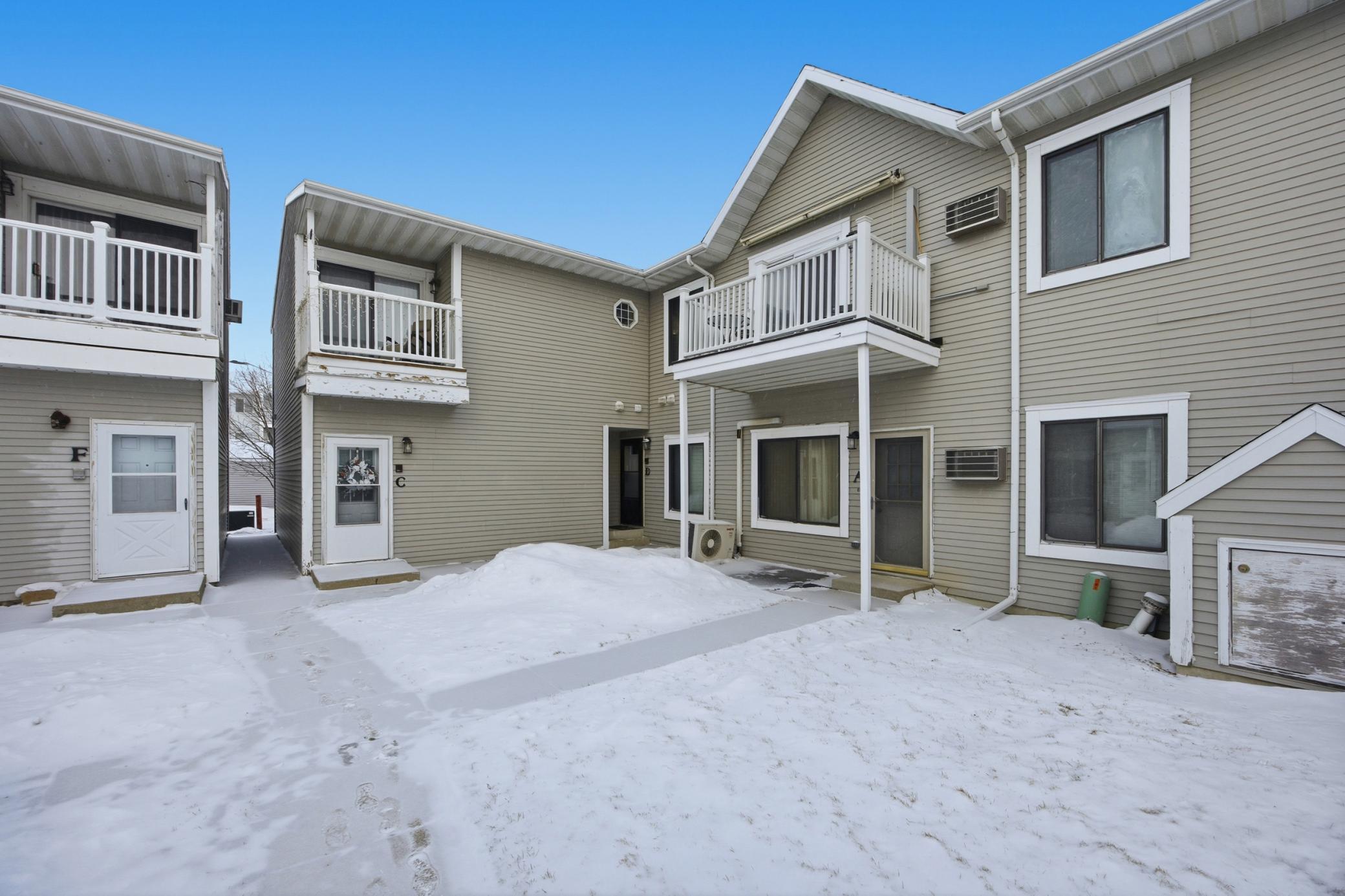 3305 15th Avenue S Fargo ND 58103
