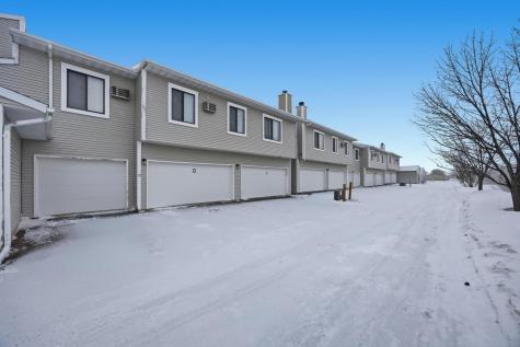 3305 15th Avenue S Fargo ND 58103