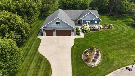 1412 Fairacre Lane SW Willmar MN 56201