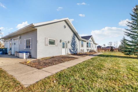 655 Christensen Court Mapleton ND 58059
