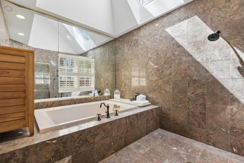 5404 Interlachen Boulevard Edina MN 55436