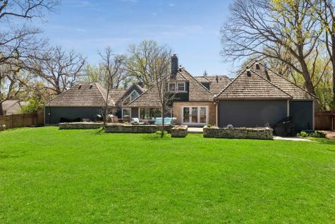 5404 Interlachen Boulevard Edina MN 55436