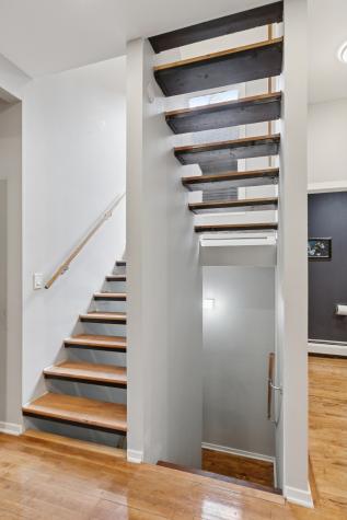 900 E River Terrace Minneapolis MN 55414