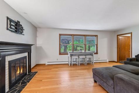 6325 Wood Hill Lane Maple Plain MN 55359