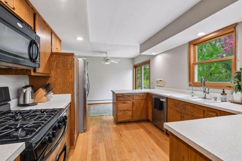 6325 Wood Hill Lane Maple Plain MN 55359