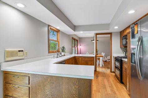 6325 Wood Hill Lane Maple Plain MN 55359
