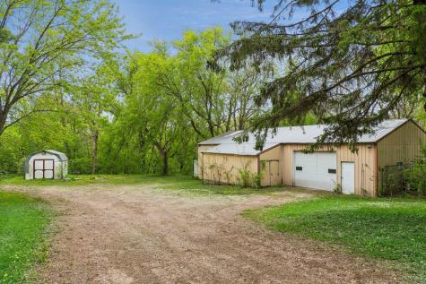 6325 Wood Hill Lane Maple Plain MN 55359