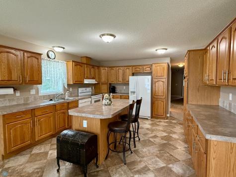 511 Jessamine Avenue Aneta ND 58212