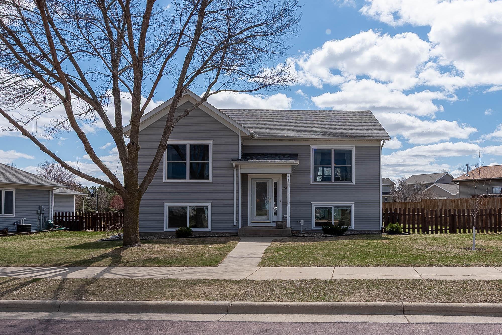 1004 Engesser Lane Saint Peter MN 56082