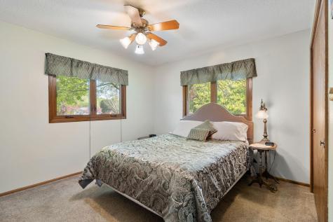 655 20th Street NE Owatonna MN 55060