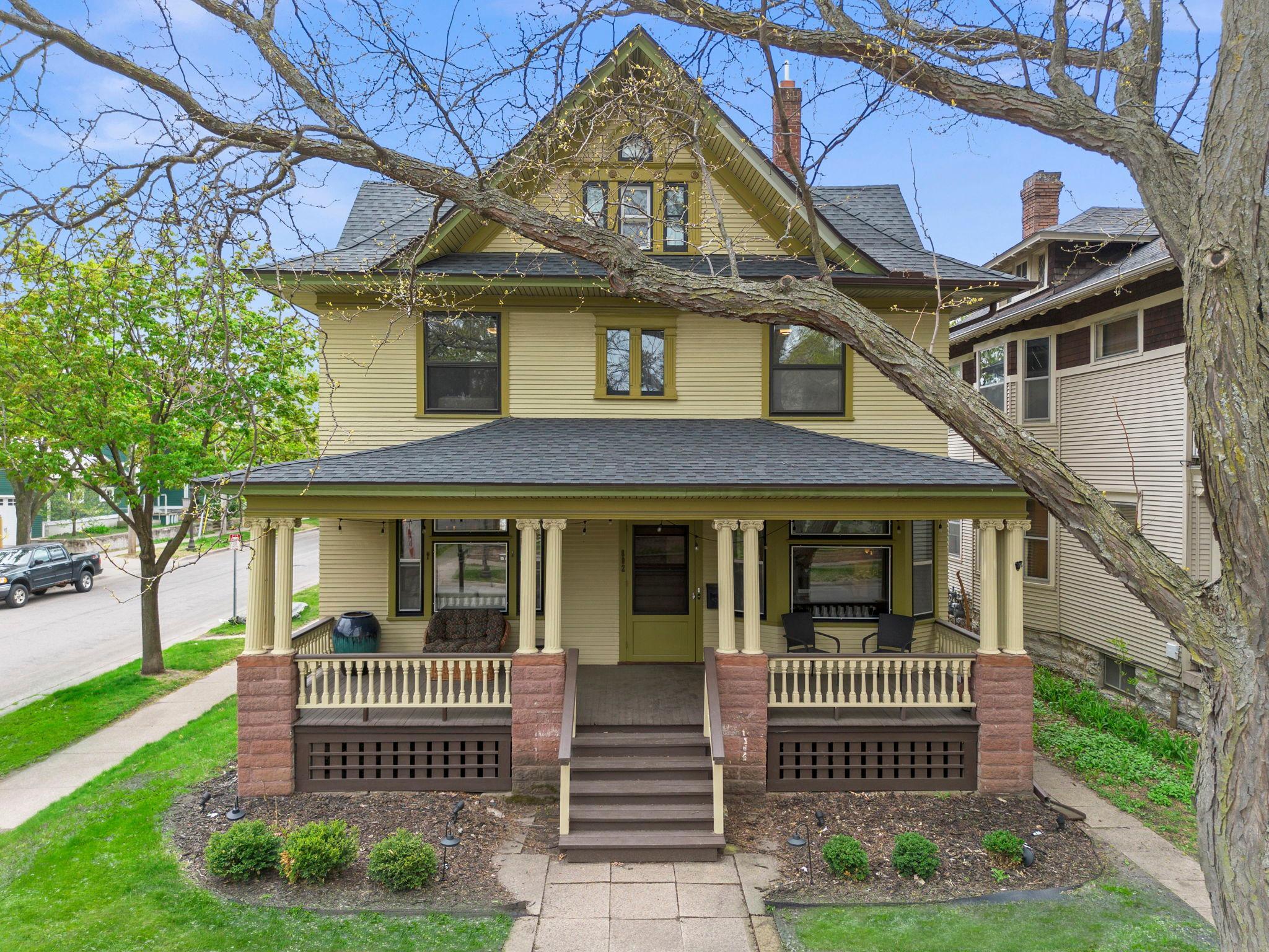 802 Ashland Avenue Saint Paul MN 55104