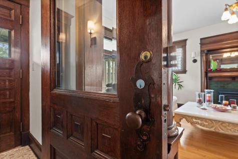802 Ashland Avenue Saint Paul MN 55104